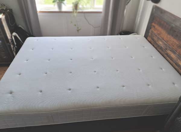 Rensning af senge madras