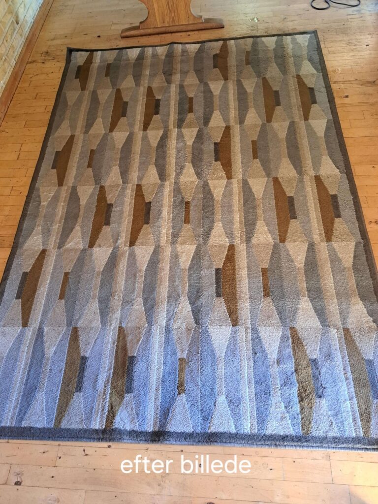 Tæppe helt rent og frisk efter professionel rengøring af MegaRens